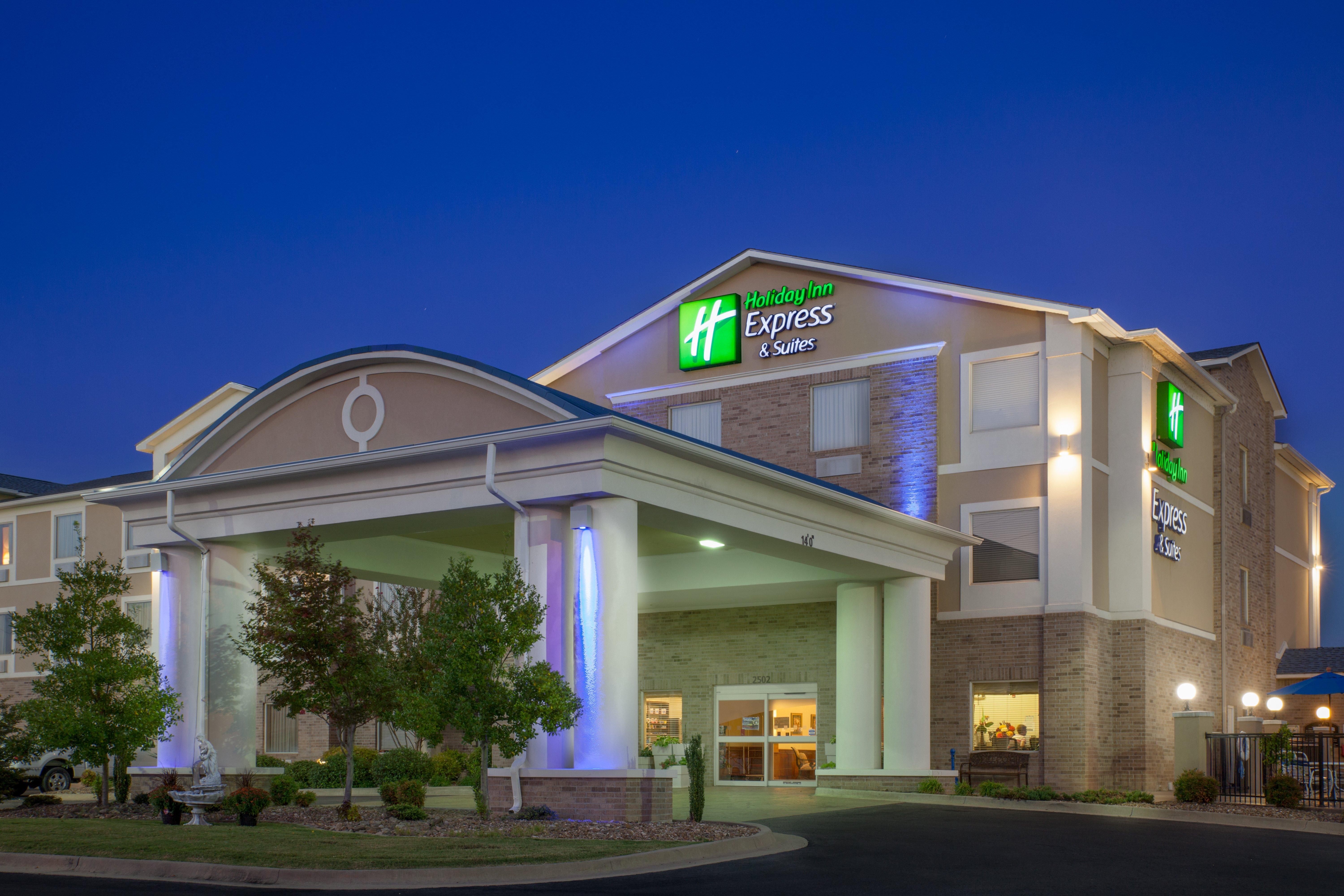 Holiday Inn Express Hotel & Suites Clarksville Dış mekan fotoğraf